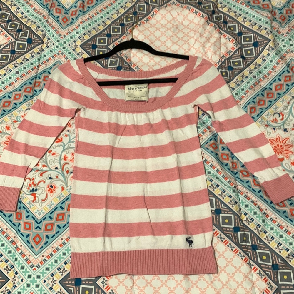 Medium abercrombie kids quarter sleeve sweater